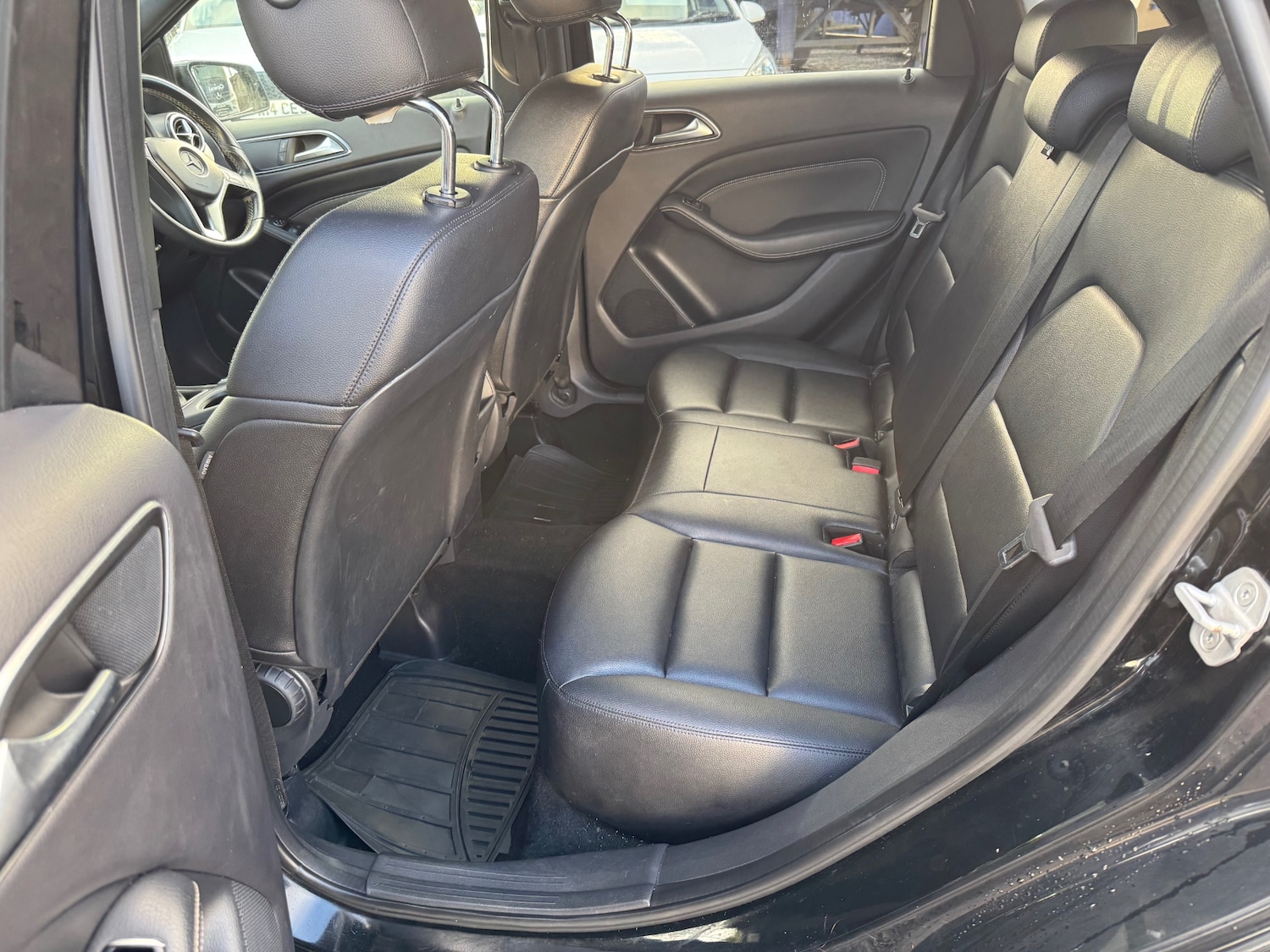 Used Mercedes-Benz B Class 2014 for sale - 77644076: Photo 11