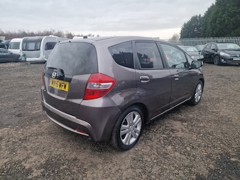 Used Honda Jazz 2015 for sale - 77610637: Photo