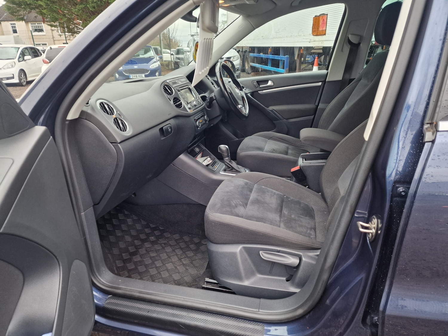 Used Volkswagen Tiguan 2015 for sale - 76820989: Photo 10