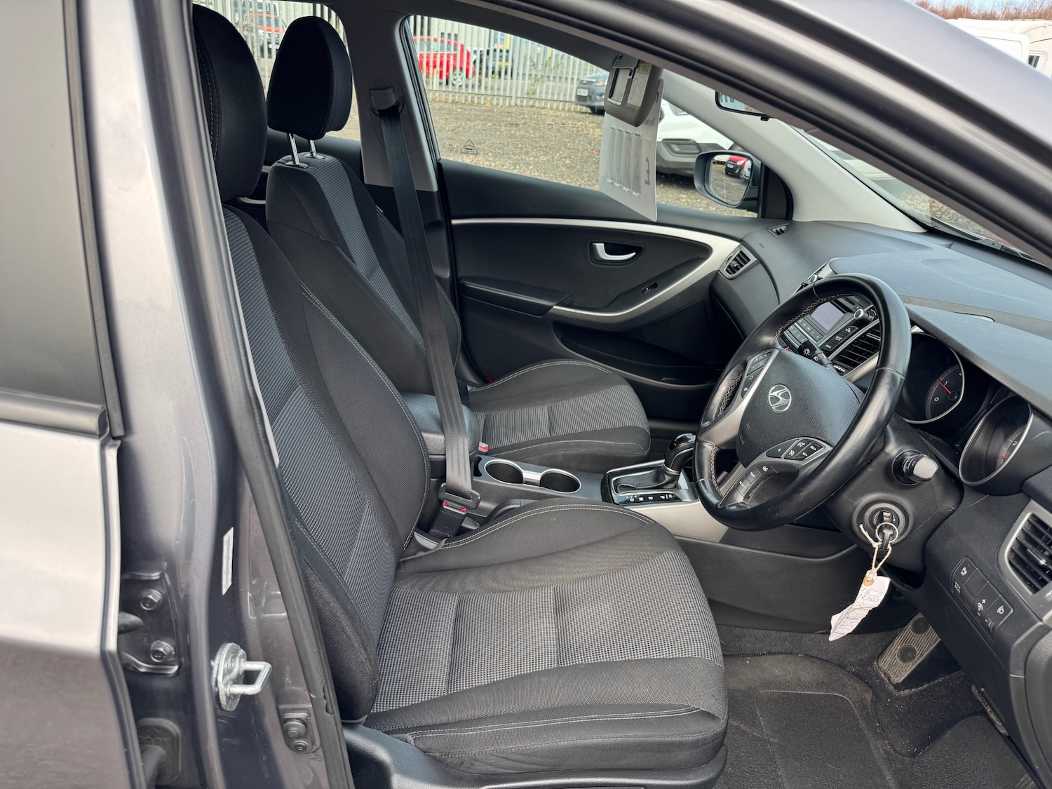 Used Hyundai i30 2014 for sale - 78109660: Photo 11