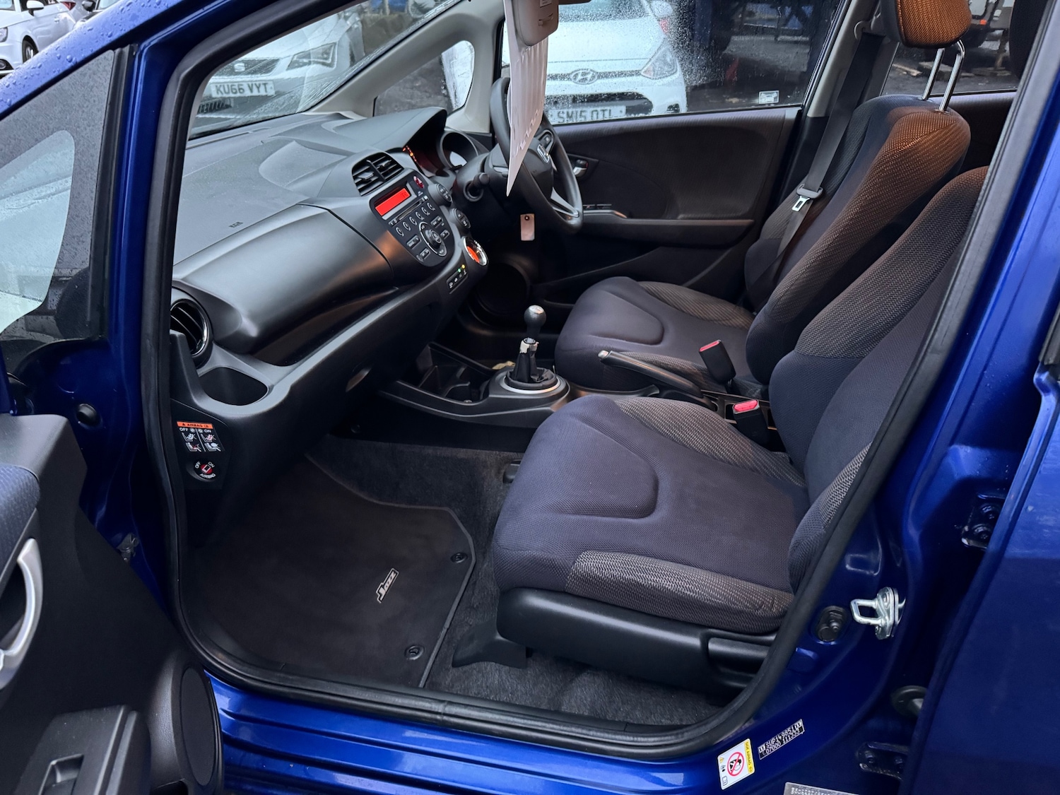 Used Honda Jazz 2011 for sale - 77124034: Photo 12