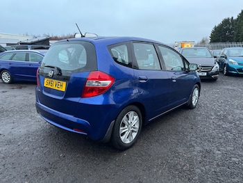 Used Honda Jazz 2011 for sale - 77124034: Photo