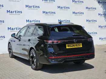 Used Volkswagen Passat 2024 for sale - 71411102: Photo