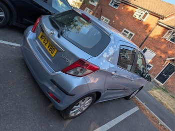 Used Toyota Yaris 2012 for sale - 79485384: Photo