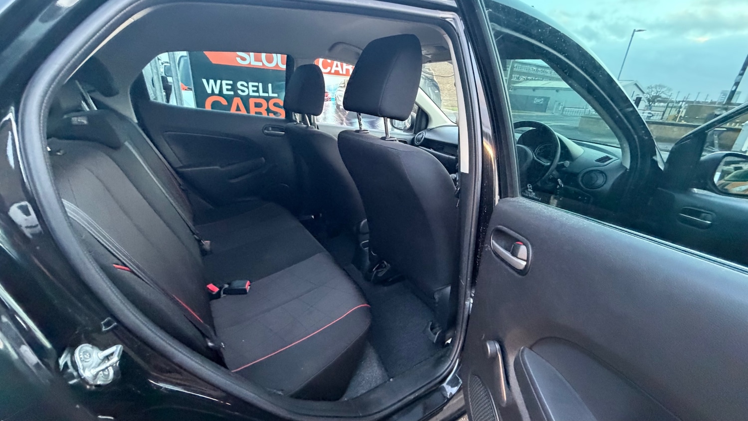 Used Mazda Mazda2 2015 for sale - 77171153: Photo 5