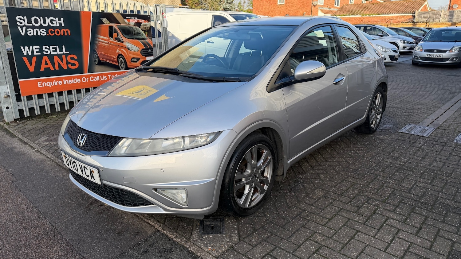 Used Honda Civic 2010 for sale - 76892243: Photo 2