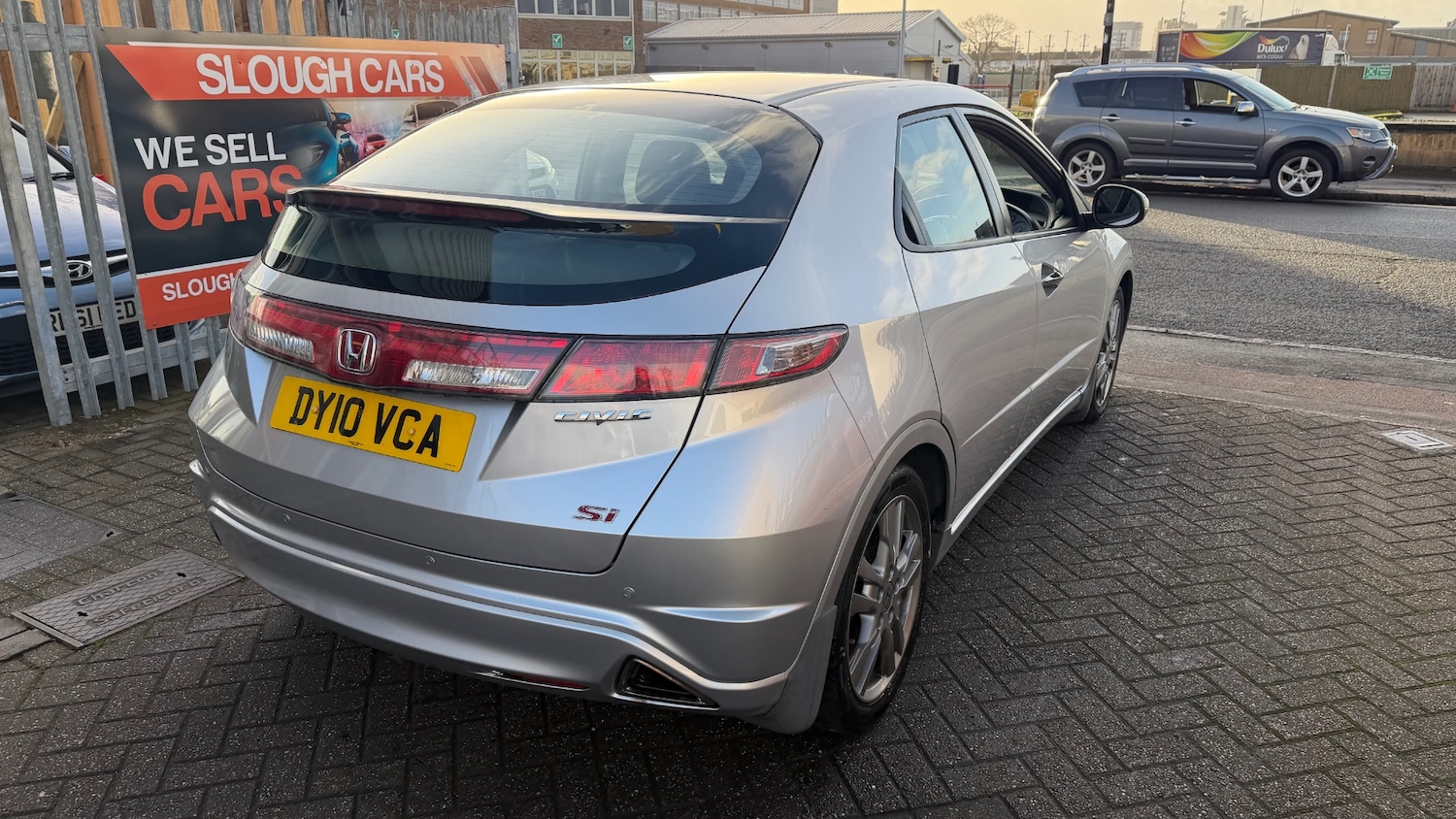 Used Honda Civic 2010 for sale - 76892243: Photo 4