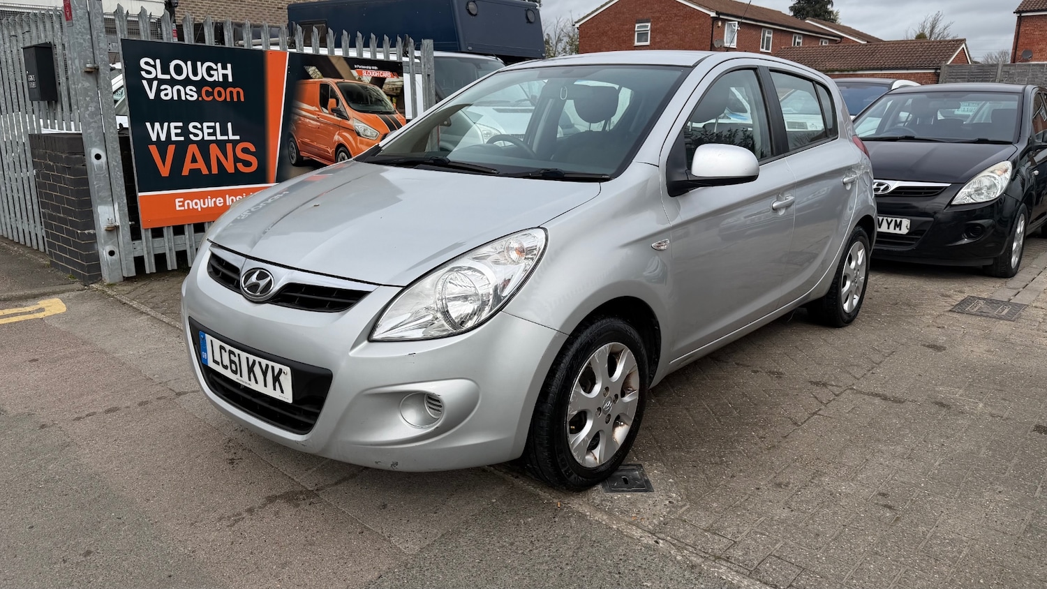 Used Hyundai i20 2011 for sale - 78039024: Photo 2