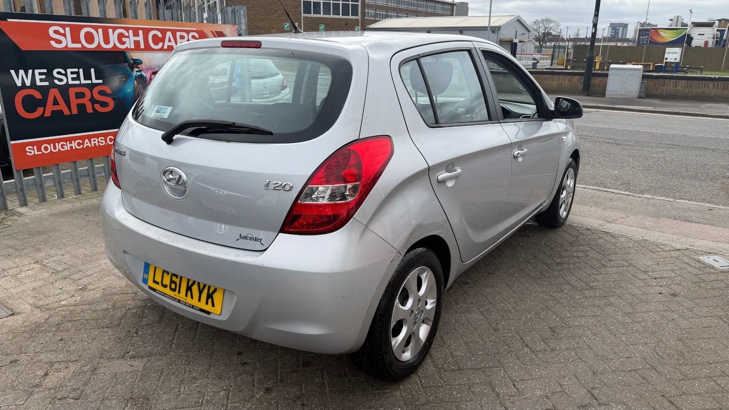 Used Hyundai i20 2011 for sale - 78039024: Photo 4