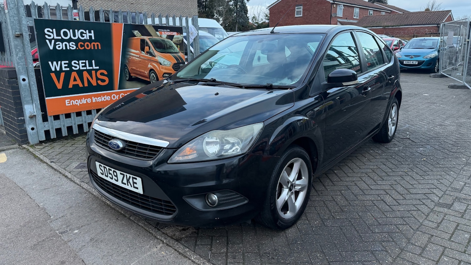 Used Ford Focus 2010 for sale - 77367356: Photo 2