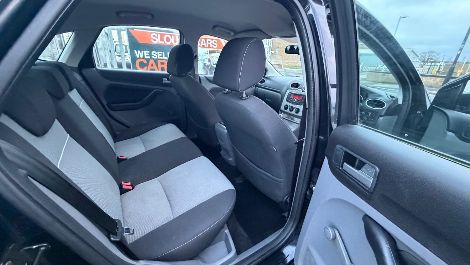 Used Ford Focus 2010 for sale - 77367356: Photo 5