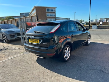 Used Ford Focus 2010 for sale - 79500518: Photo
