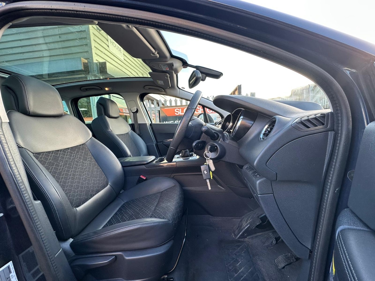 Used Peugeot 3008 2014 for sale - 77001613: Photo 6