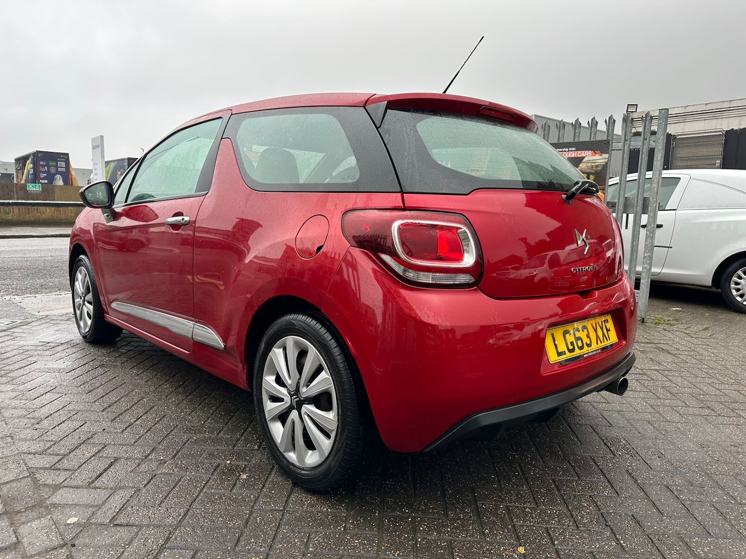 Used Citroen DS3 2013 for sale - 77403511: Photo 3