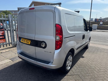 Used Vauxhall Combo 2015 for sale - 75575665: Photo