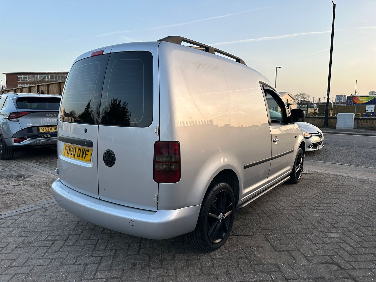 Used Volkswagen Caddy 2011 for sale - 77668223: Photo 4
