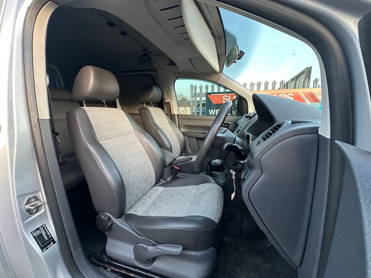 Used Volkswagen Caddy 2011 for sale - 77668223: Photo 7