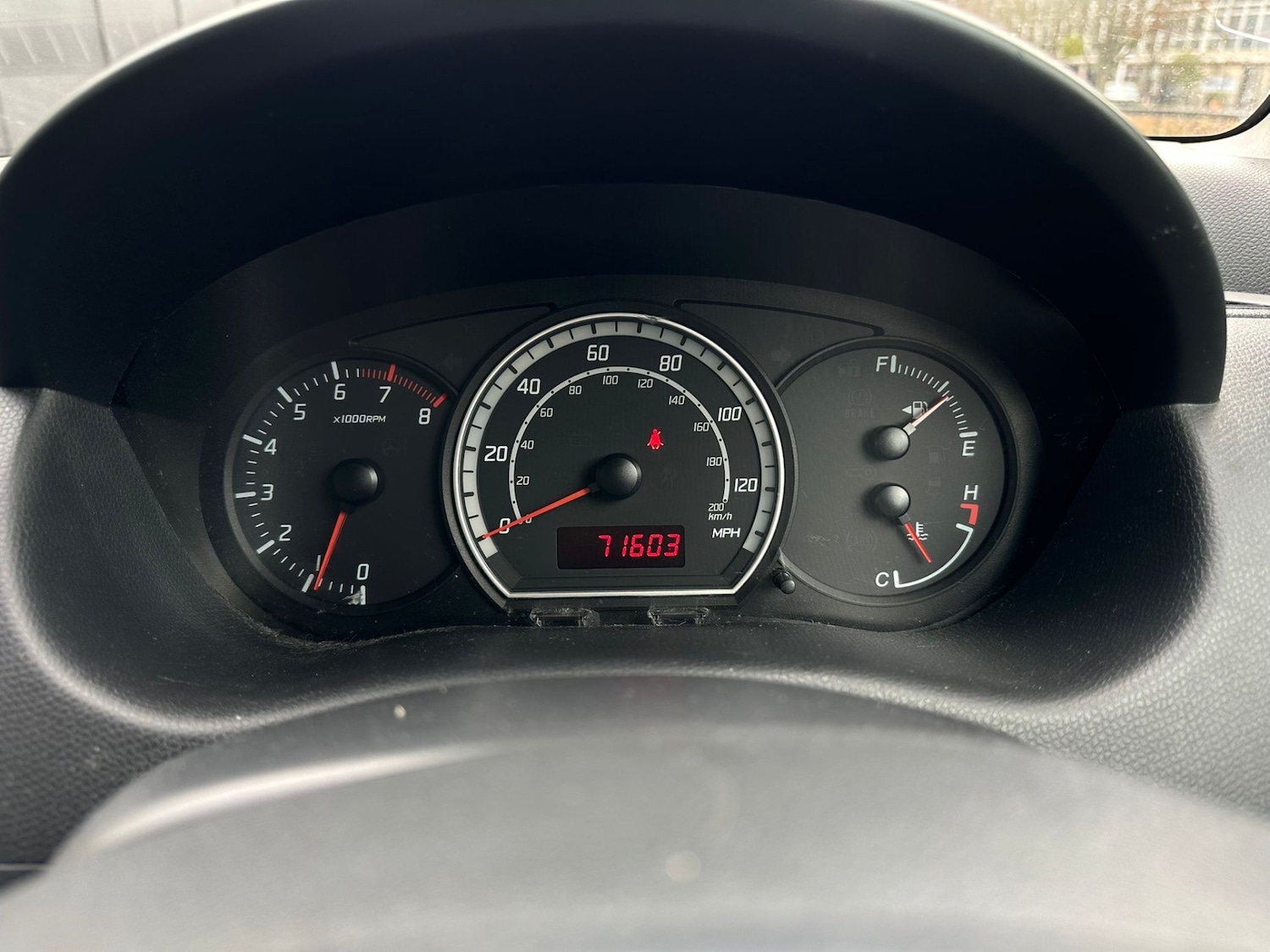 Used Suzuki Swift 2011 for sale - 77261272: Photo 8