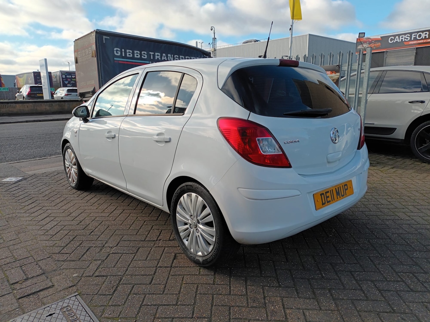 Used Vauxhall Corsa 2011 for sale - 76693298: Photo 3