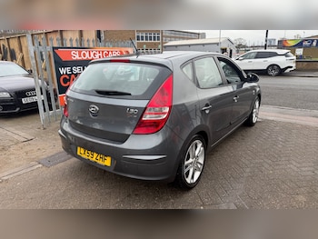 Used Hyundai i30 2009 for sale - 77688114: Photo