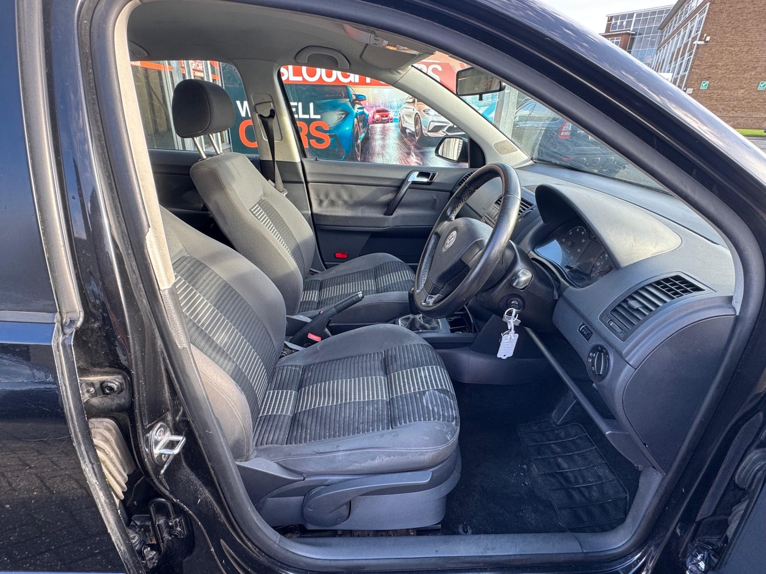 Used Volkswagen Polo 2008 for sale - 76384274: Photo 6