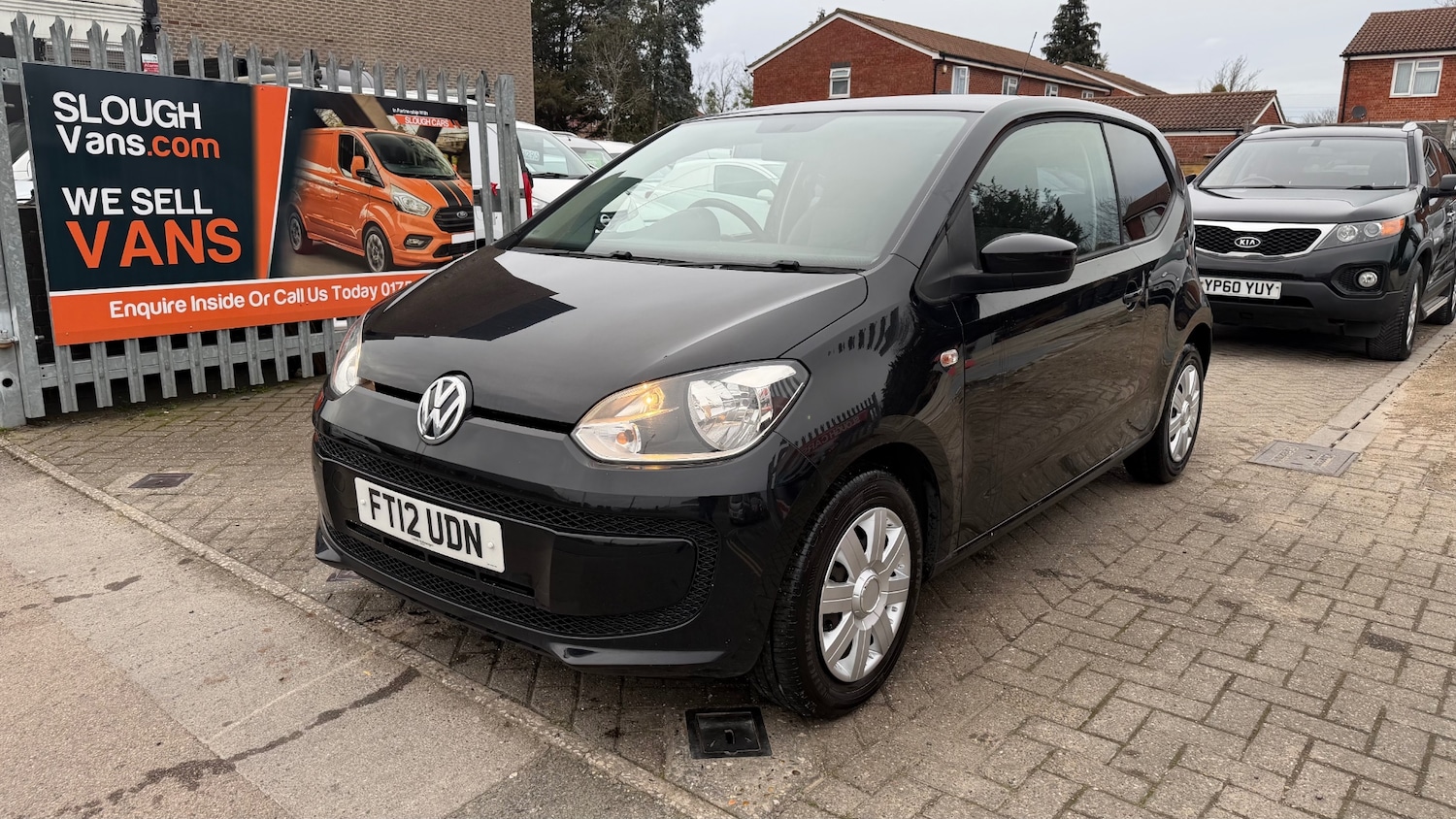 Used Volkswagen up! 2012 for sale - 77915444: Photo 2