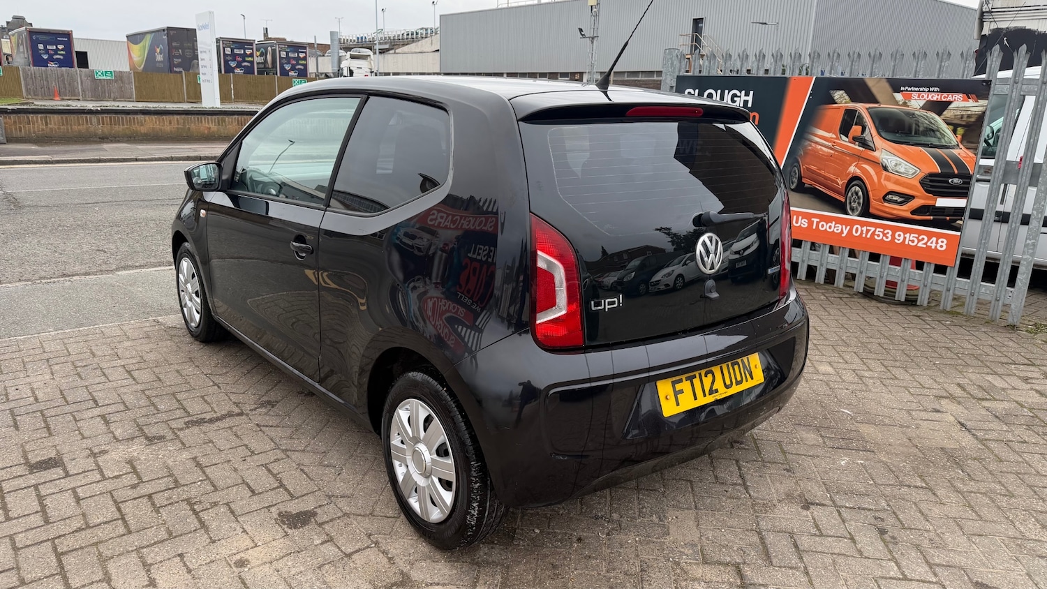 Used Volkswagen up! 2012 for sale - 77915444: Photo 3