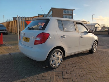 Used Skoda Fabia 2010 for sale - 76738501: Photo