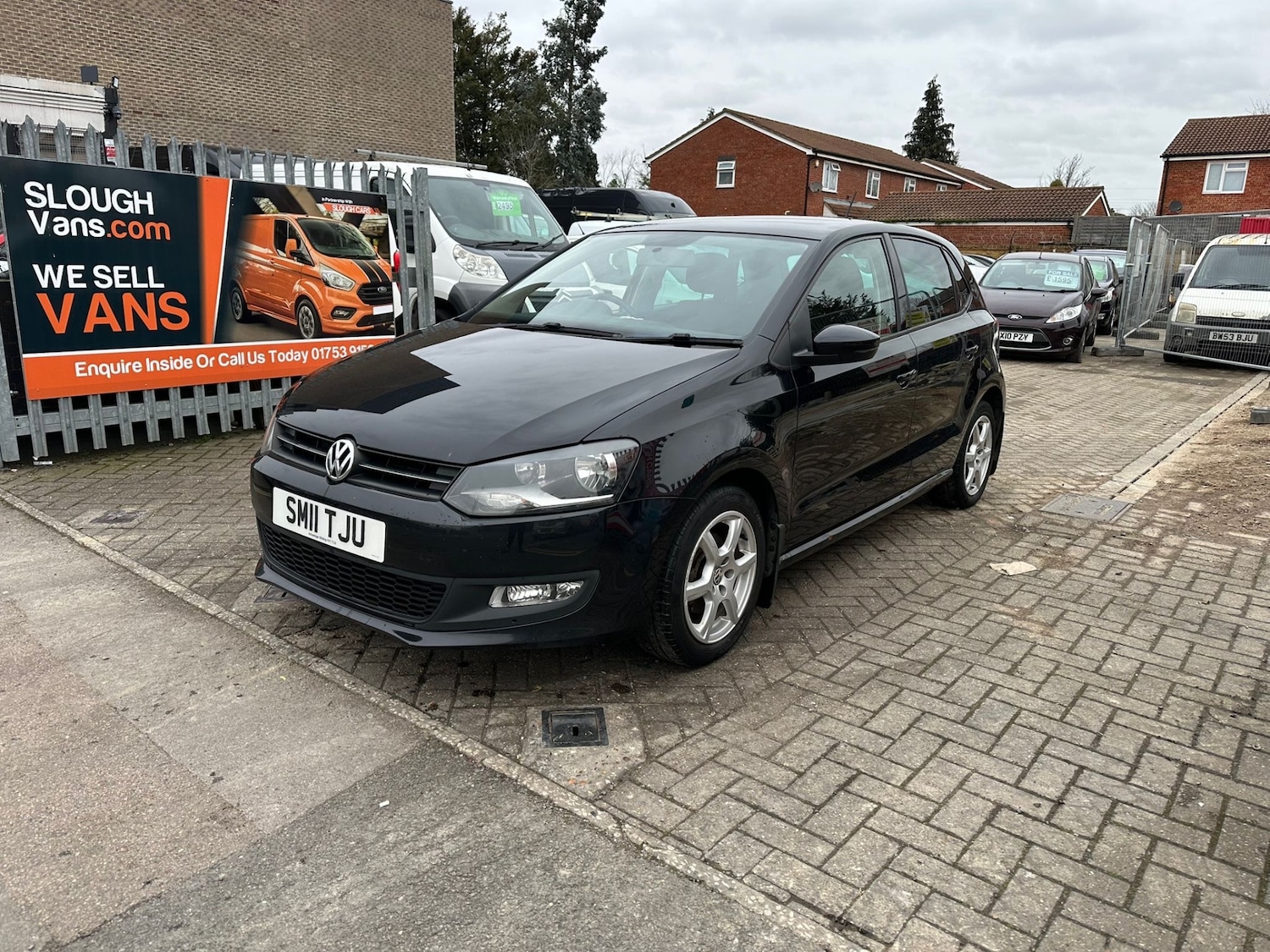 Used Volkswagen Polo 2011 for sale - 77592444: Photo 2
