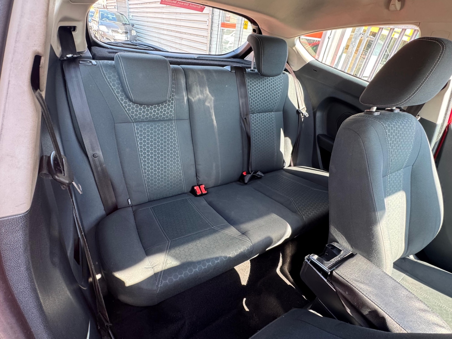 Used Ford Fiesta 2011 for sale - 76007031: Photo 5