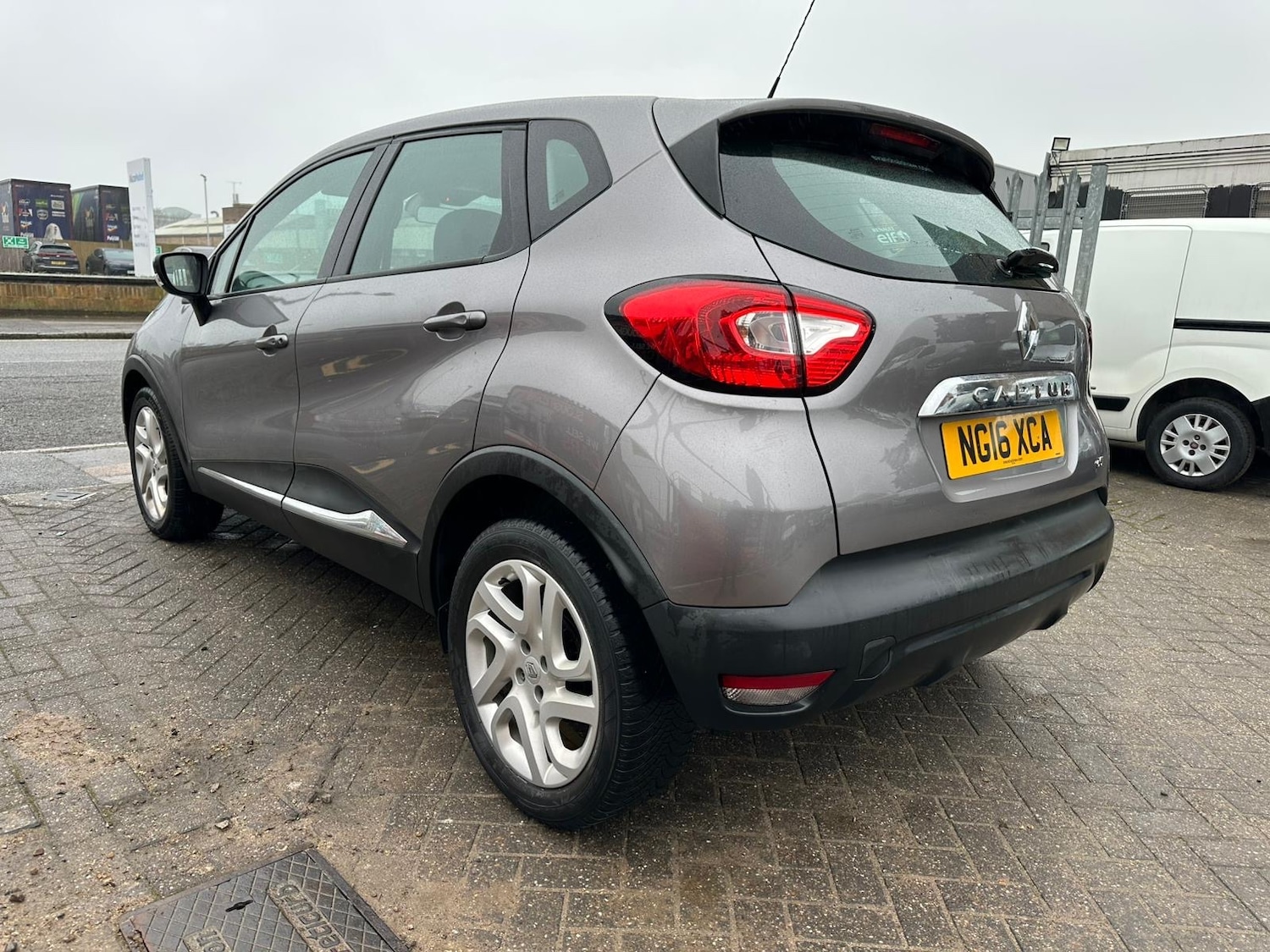 Used Renault Captur 2016 for sale - 77501753: Photo 3