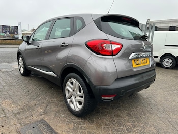 Used Renault Captur 2016 for sale - 77501753: Photo
