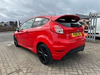 Used Ford Fiesta 2016 for sale - 77639634: Photo