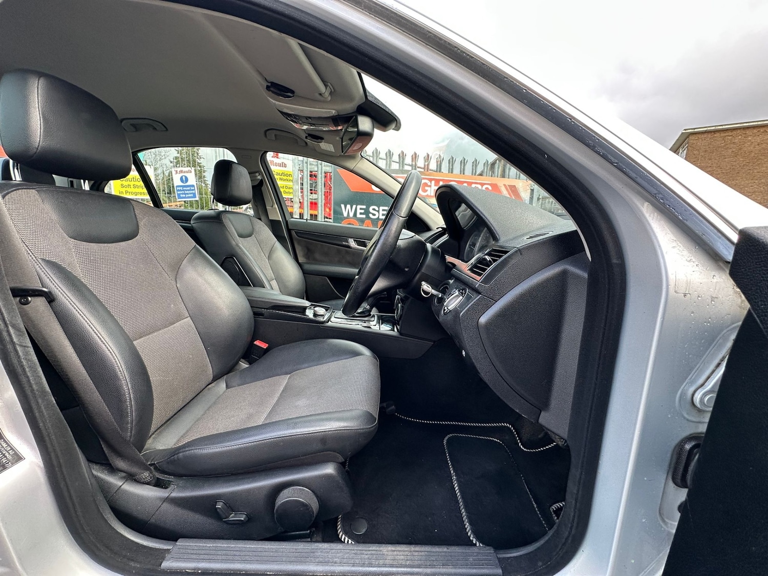 Used Mercedes-Benz C Class 2008 for sale - 77536164: Photo 6