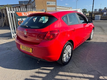 Used Vauxhall Astra 2011 for sale - 79352529: Photo