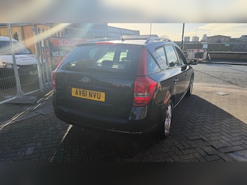 Used Kia Ceed 2011 for sale - 77125085: Photo