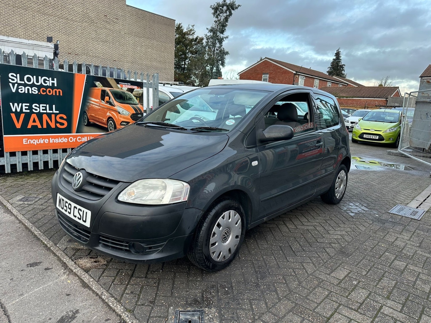 Used Volkswagen Fox 2010 for sale - 77239952: Photo 2