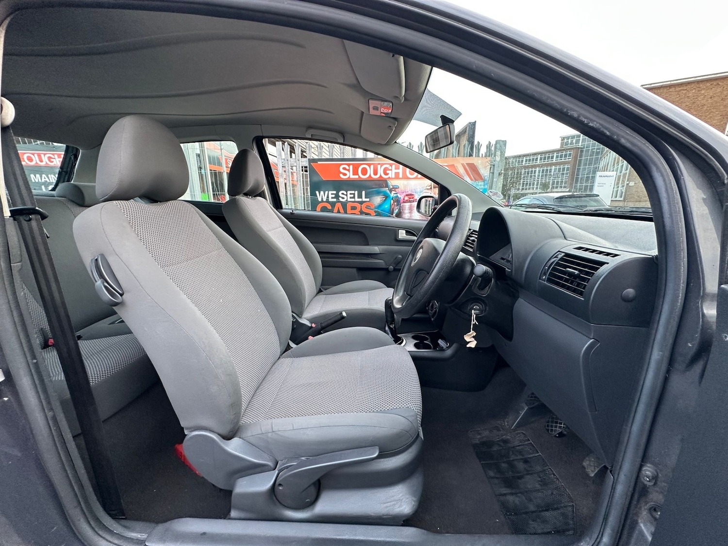 Used Volkswagen Fox 2010 for sale - 77239952: Photo 7