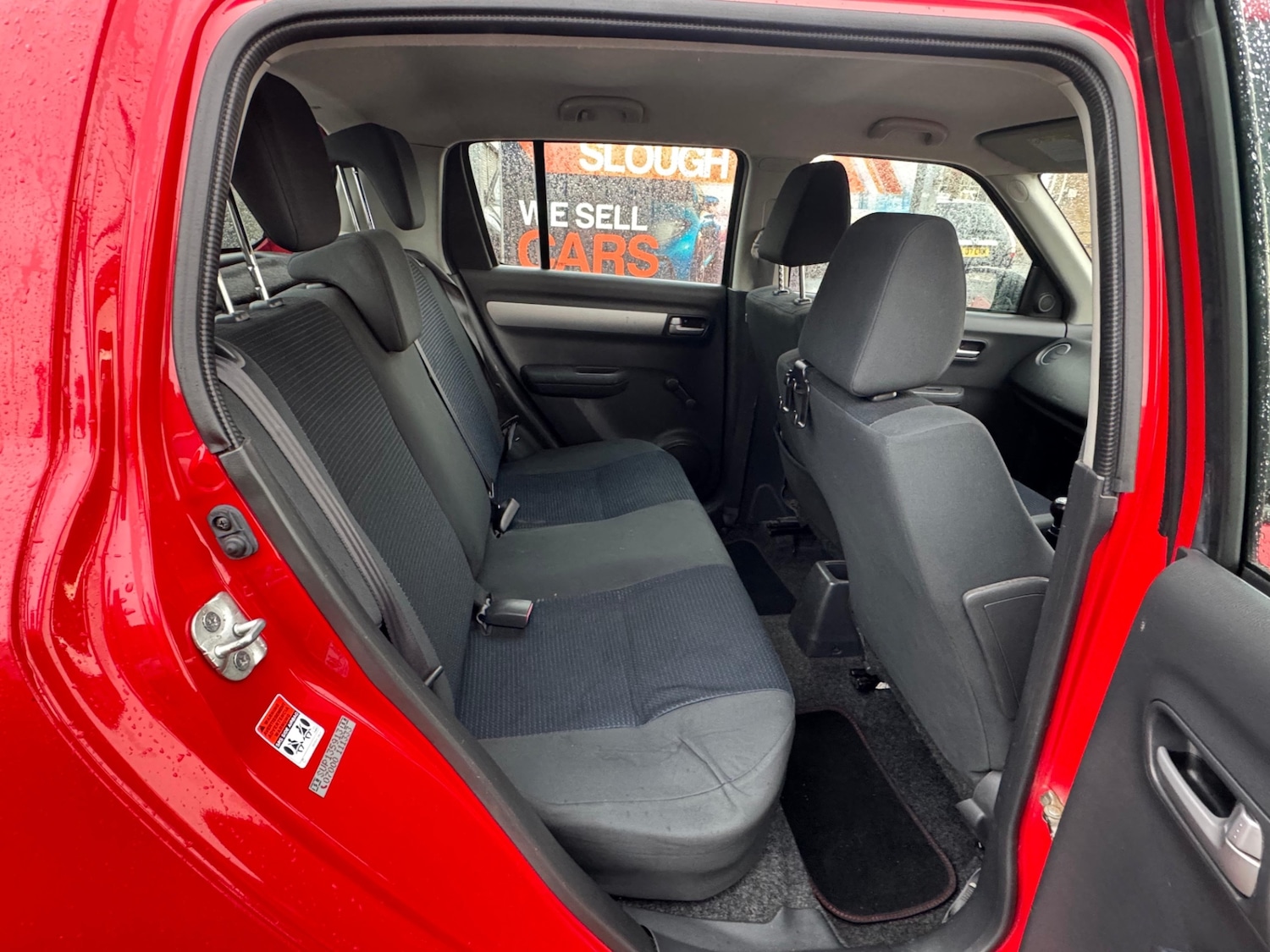 Used Suzuki Swift 2010 for sale - 76488626: Photo 5