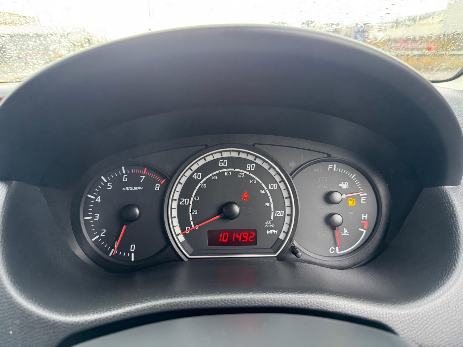 Used Suzuki Swift 2010 for sale - 76488626: Photo 8