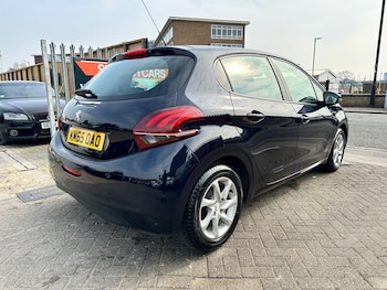 Used Peugeot 208 2015 for sale - 77988610: Photo
