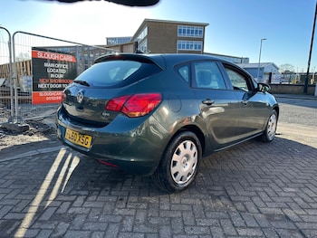 Used Vauxhall Astra 2010 for sale - 77555261: Photo