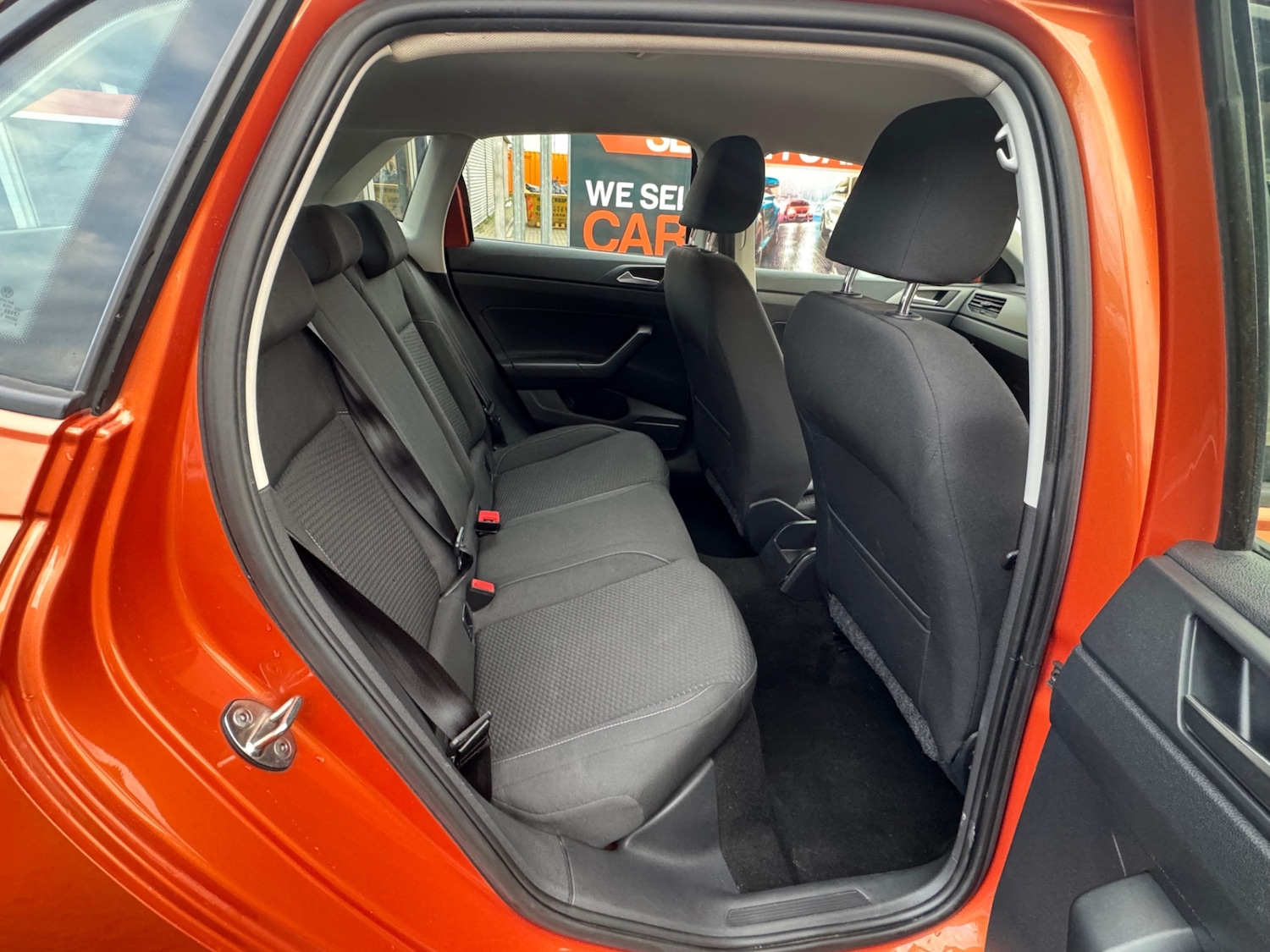 Used Volkswagen Polo 2018 for sale - 76397177: Photo 5