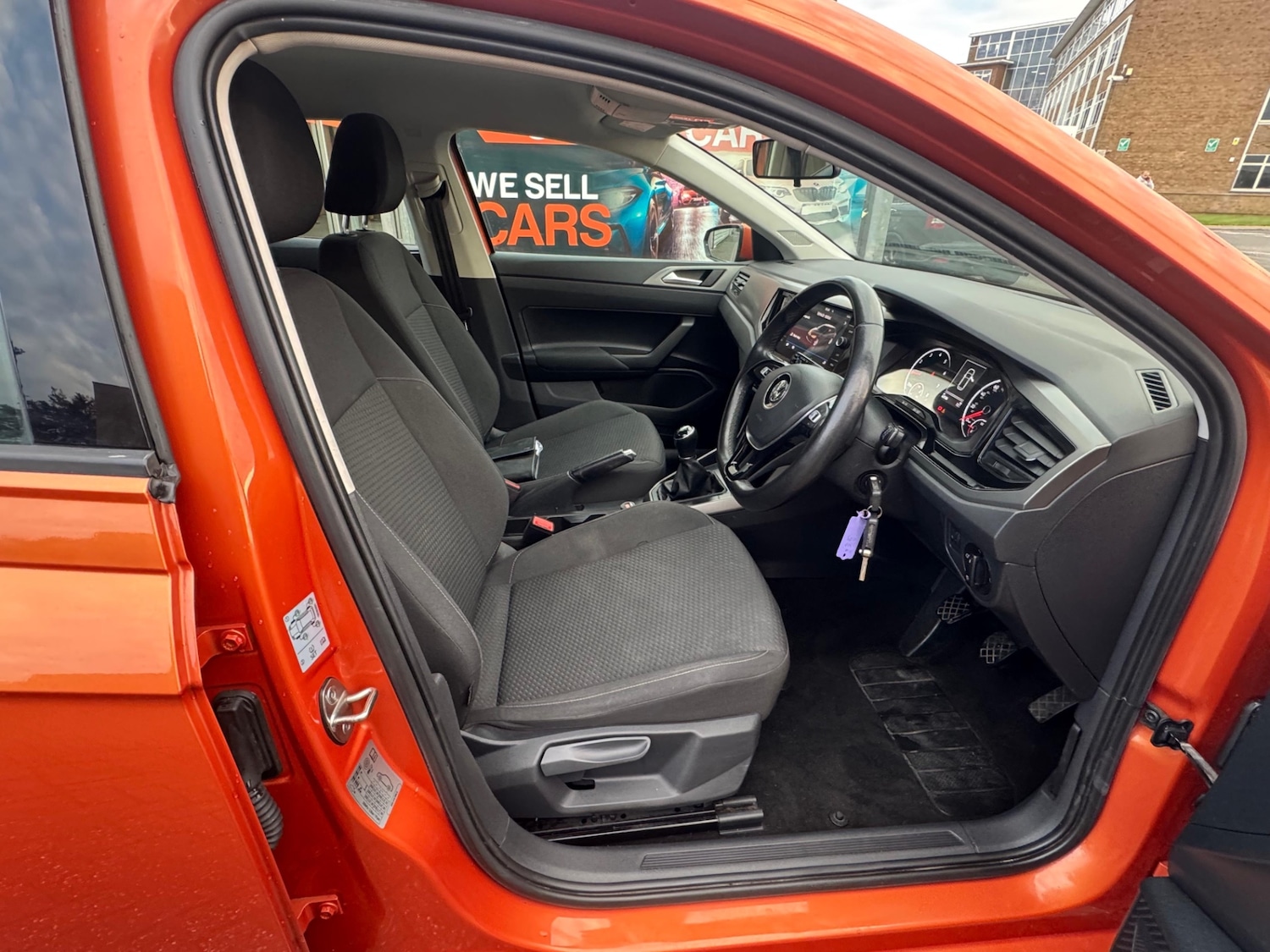 Used Volkswagen Polo 2018 for sale - 76397177: Photo 6