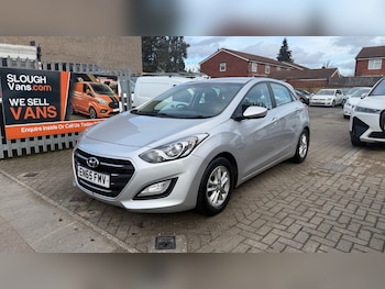 Used Hyundai i30 2015 for sale - 77813102: Photo