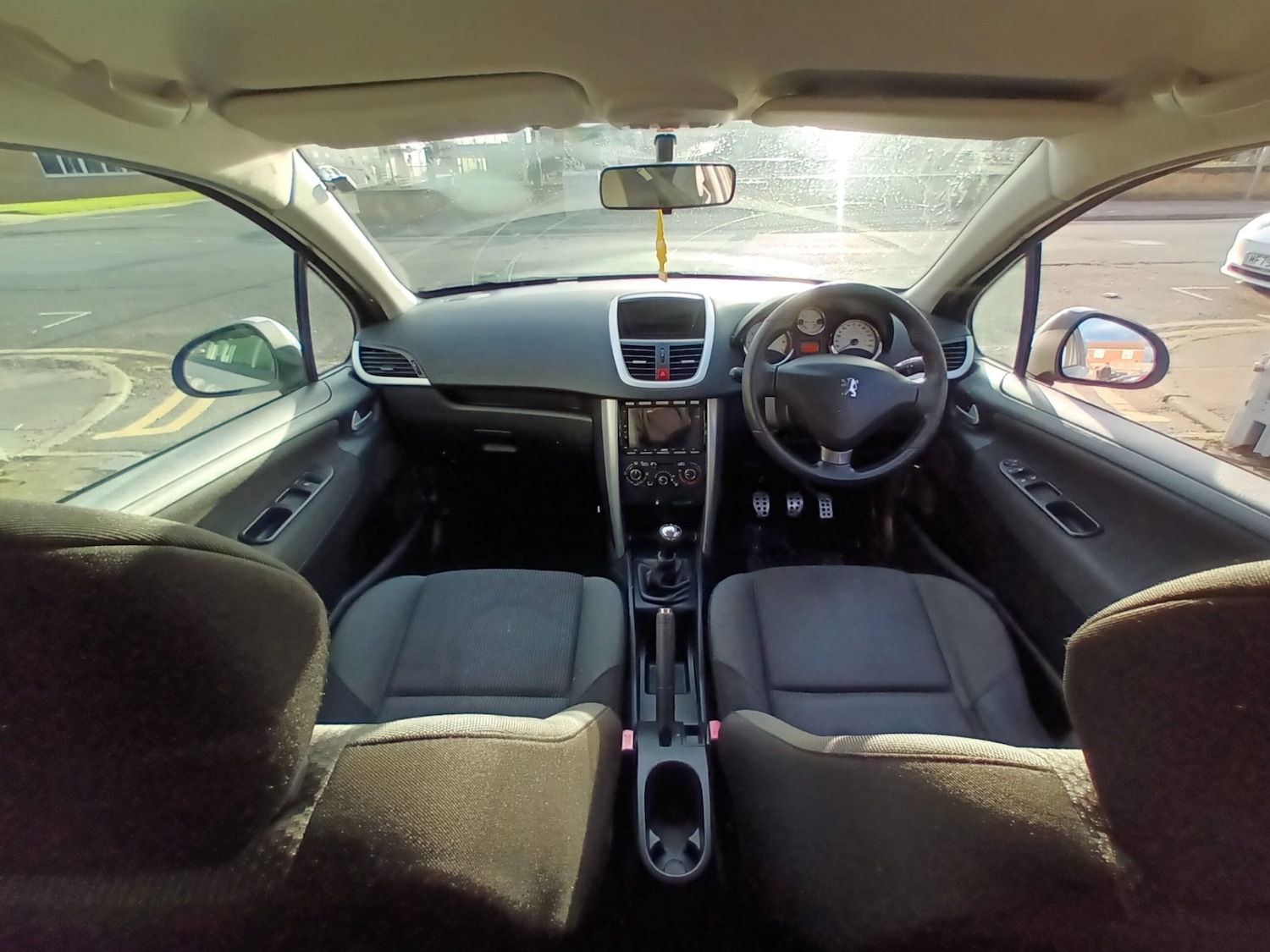 Used Peugeot 207 2011 for sale - 76718829: Photo 7