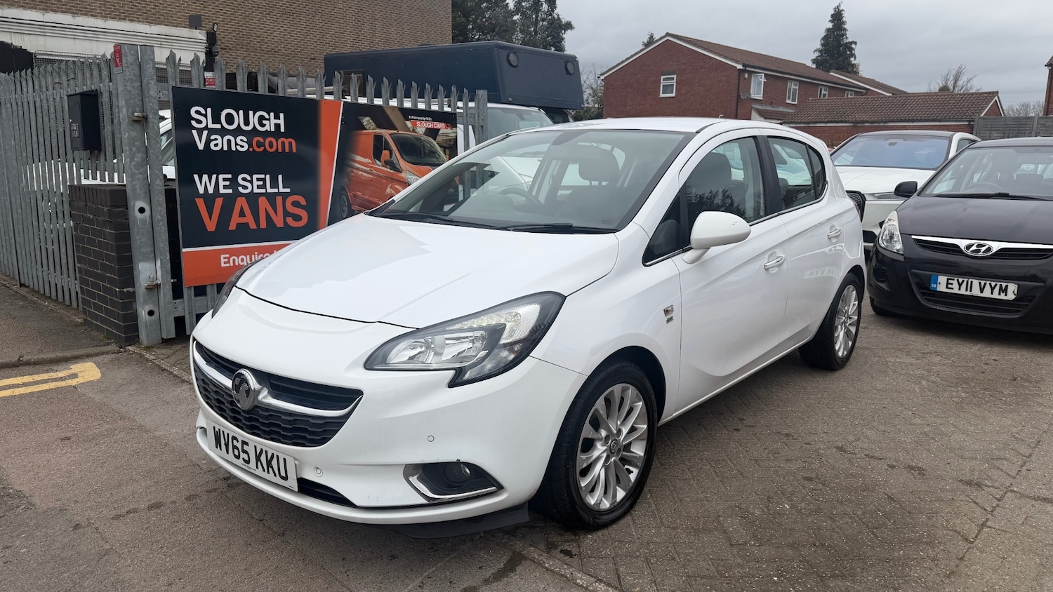 Used Vauxhall Corsa 2015 for sale - 78038868: Photo 2