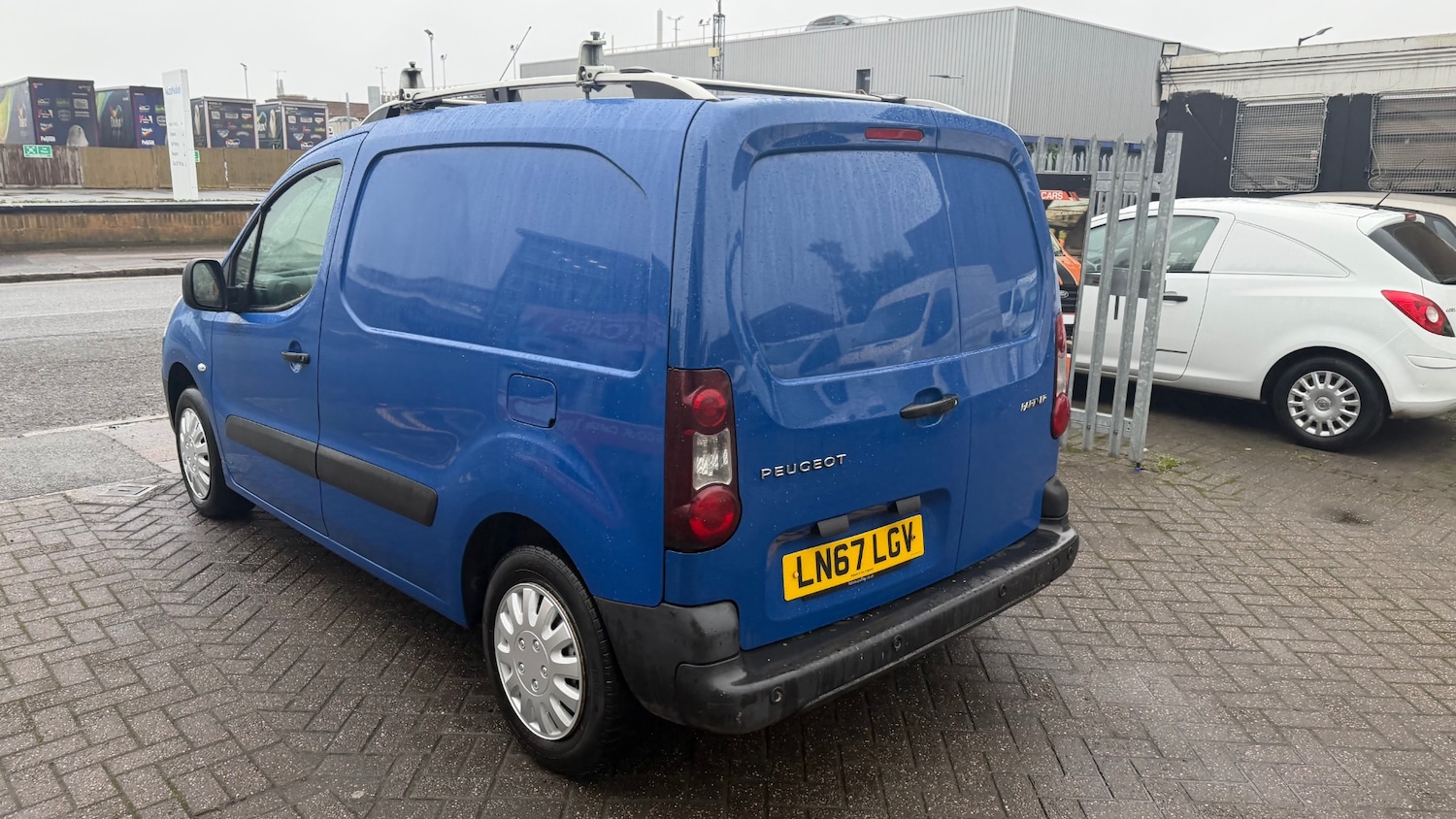 Used Peugeot Partner 2017 for sale - 77001254: Photo 3