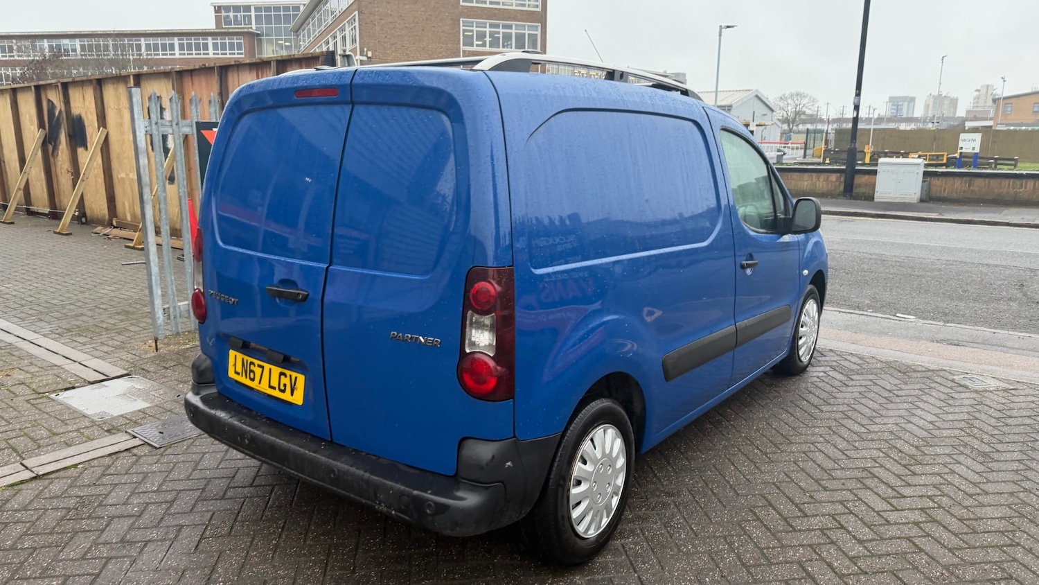 Used Peugeot Partner 2017 for sale - 77001254: Photo 4