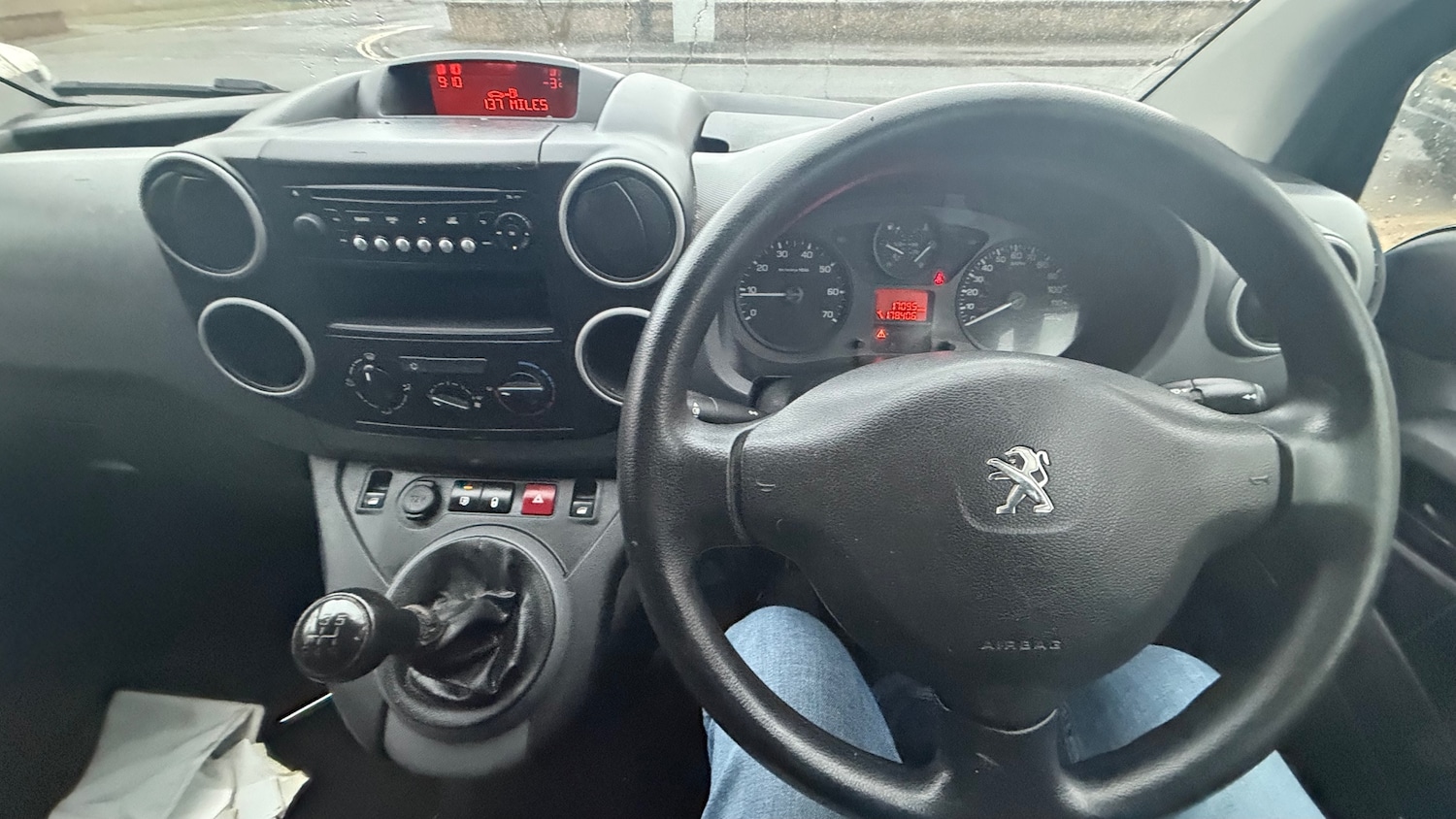 Used Peugeot Partner 2017 for sale - 77001254: Photo 7